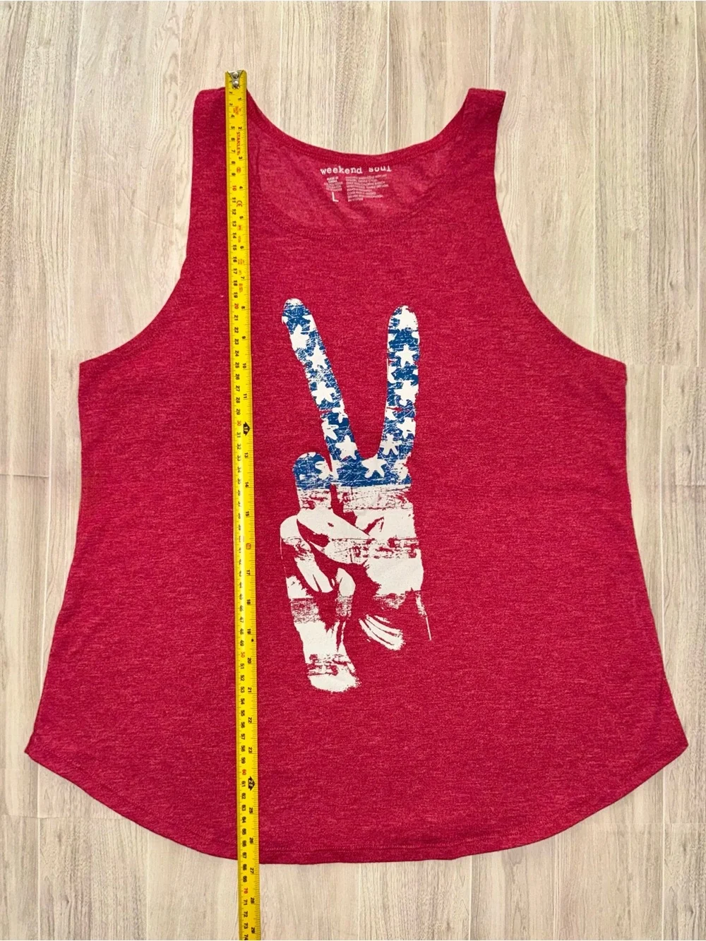 ✌🏼Red Graphic Tank Top - Casual Summer Tee - size Large 🇺🇸 - Picture 3 of 6